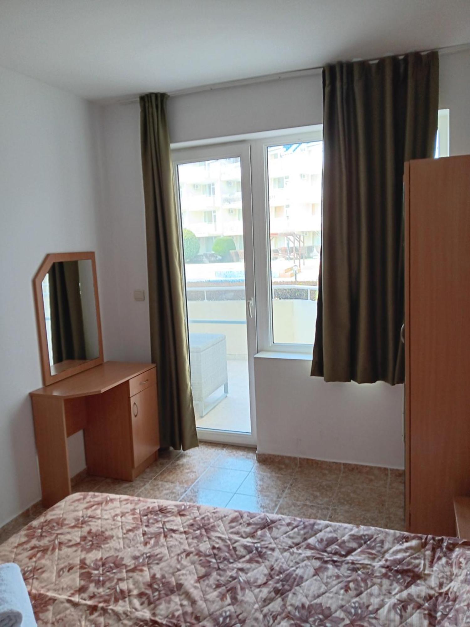 Aparthotel Rutland Bay Ράβντα Εξωτερικό φωτογραφία