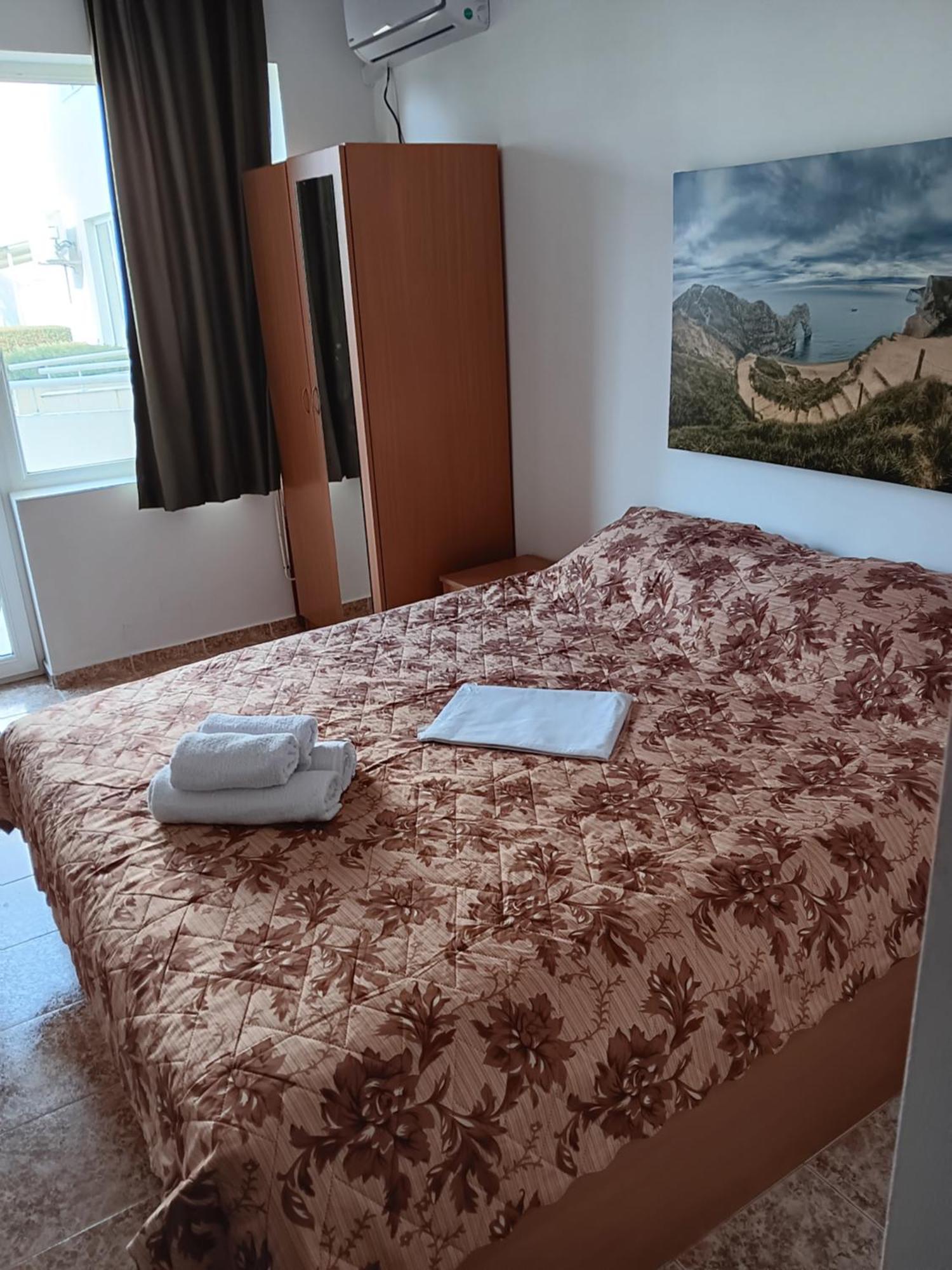 Aparthotel Rutland Bay Ράβντα Εξωτερικό φωτογραφία